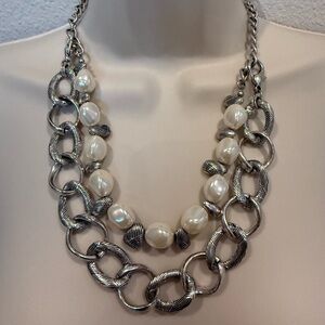 NWOT Premier Designs “Britton” faux pearl and antique silver tone necklace